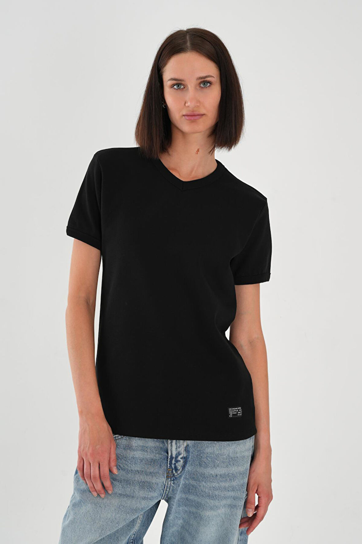 ALEXANDERGARDI V Yaka T-shirt