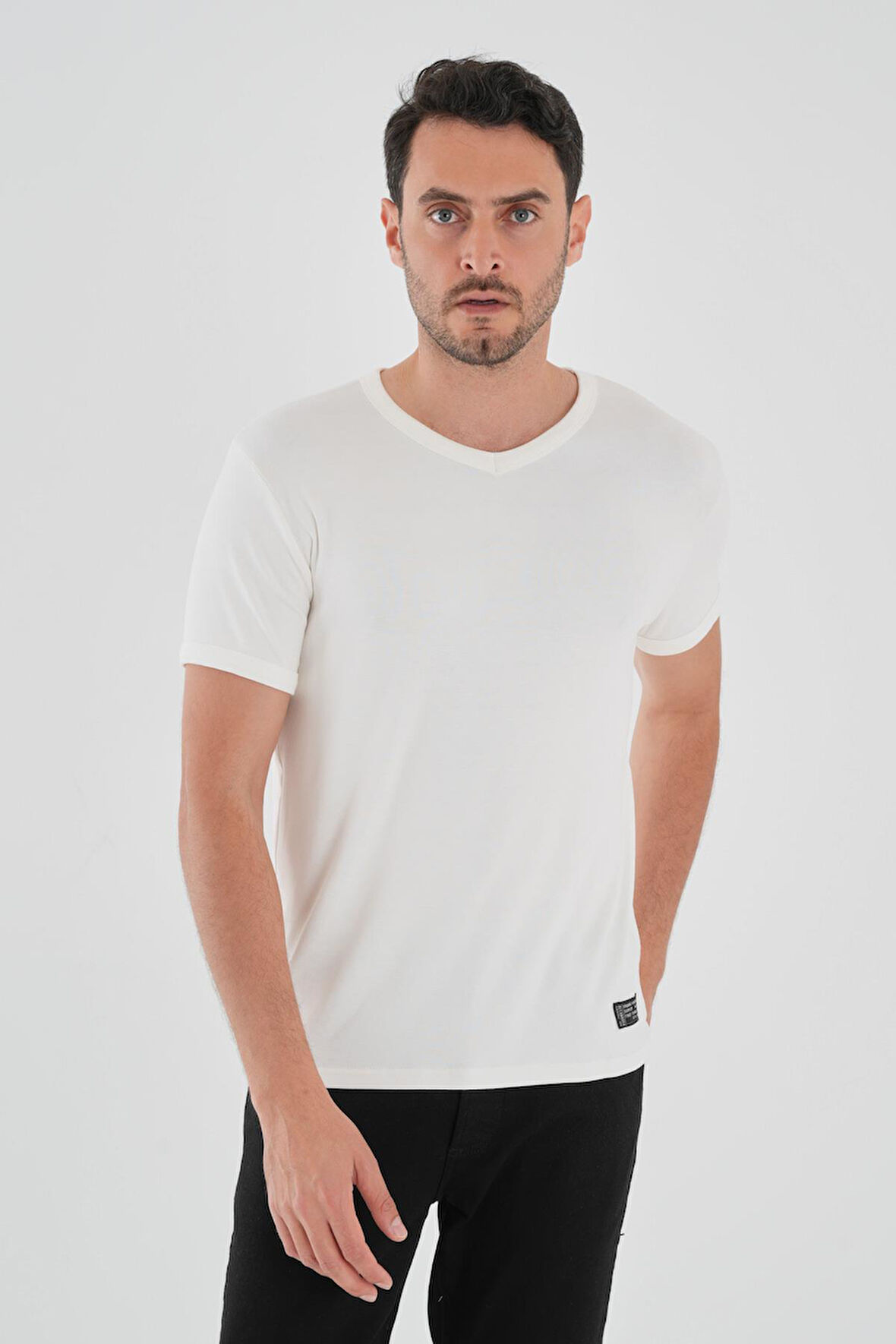 ALEXANDERGARDI V YAKA BASIC T-SHIRT