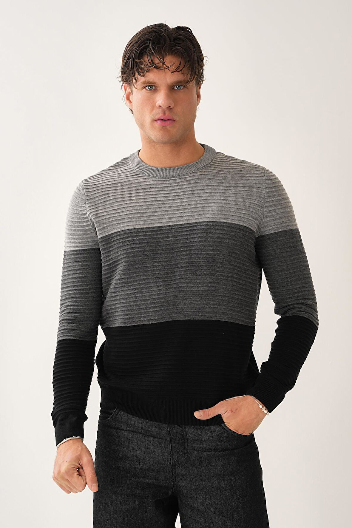 Bloklu Fitilli Triko Kazak