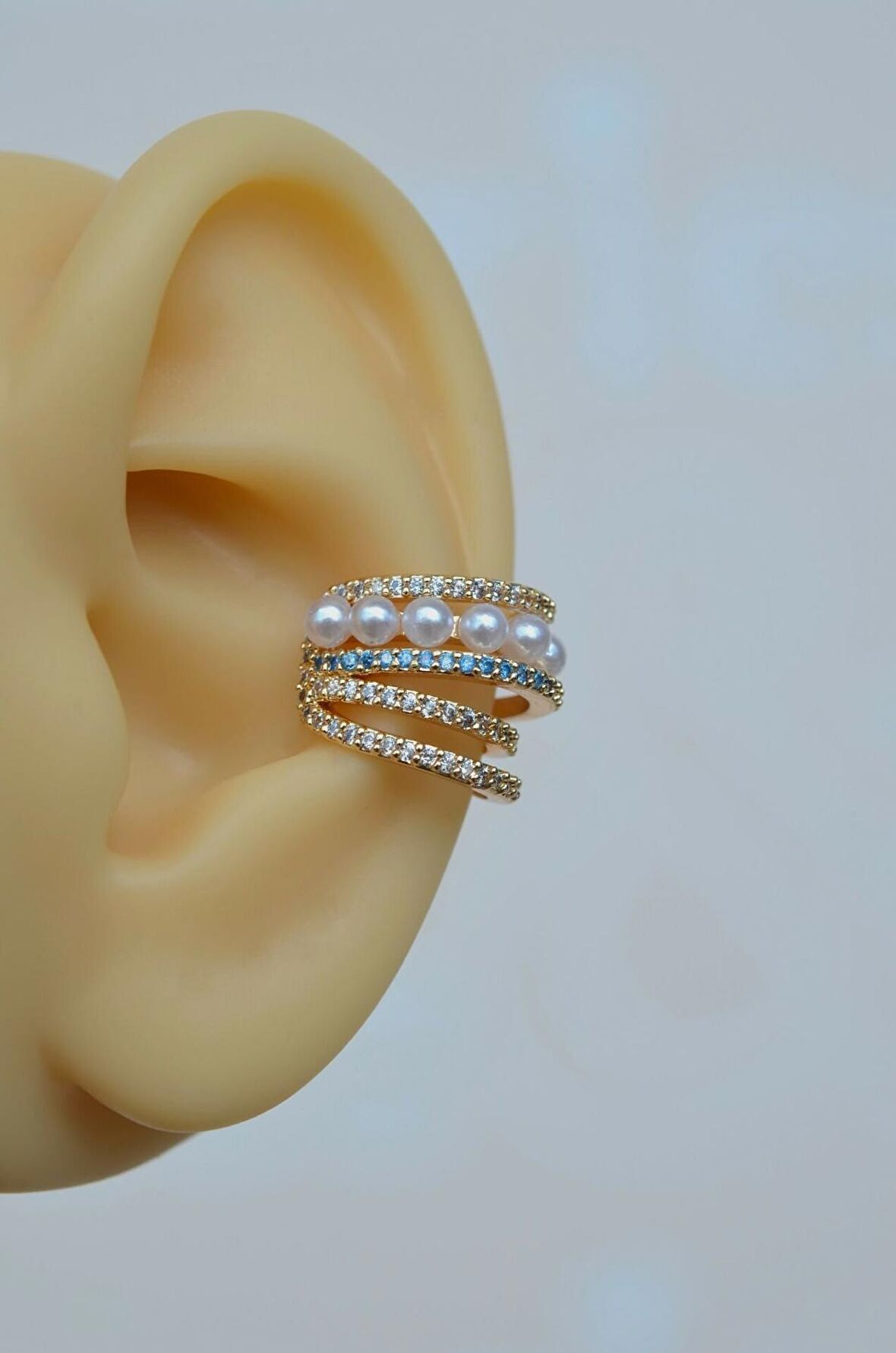 Mavi Zirkon Taş Detaylı İncili Zirkon Çoklu Earcuff Sıkıştırmalı Kıkırdak Küpesi