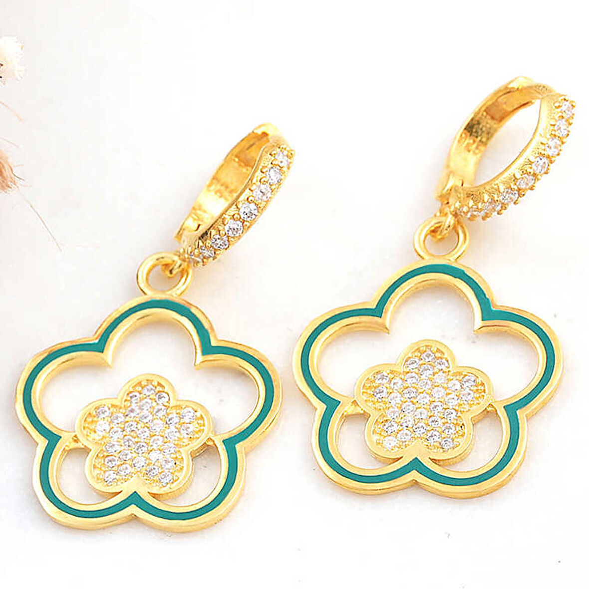 Ebuz ​Gümüş Gold Sallantılı Çiçek Desenli Kadın Küpe