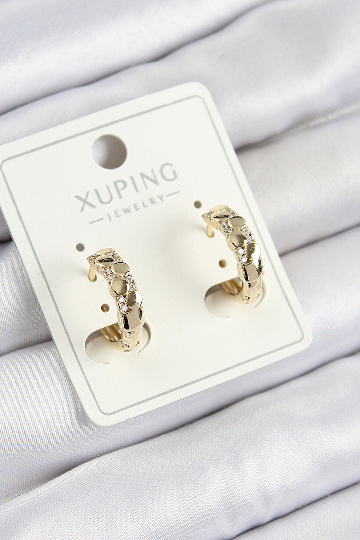 Xuping Zirkon Taşlı Halka Model Gold Renk Kadın Küpe