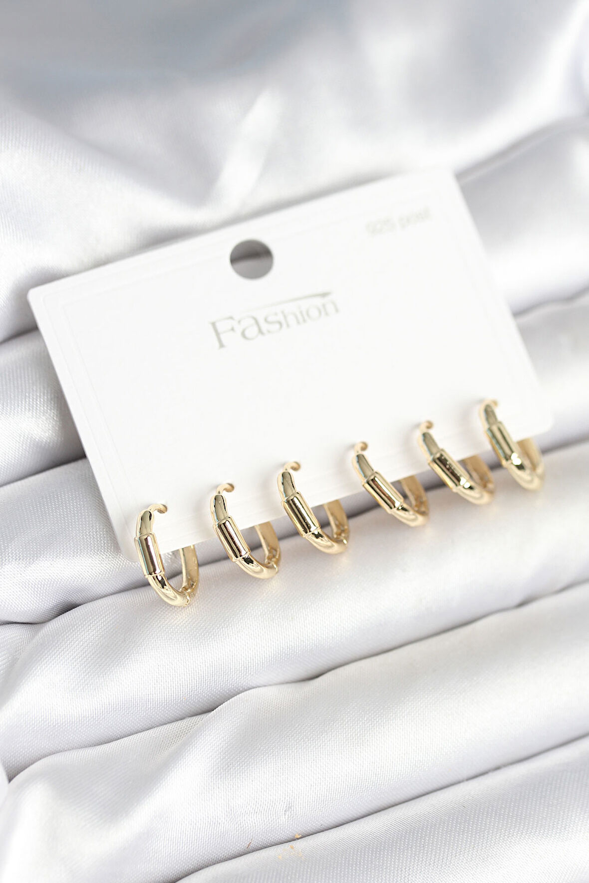 Gold Renk Pirinç Halka Model 925 Ayar Gümüş Çivili Kadın Küpe Seti