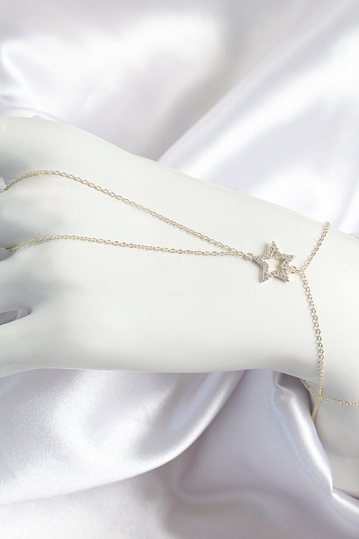 Pirinç Zirkon Taşlı Yıldız Model Gold Renk Kadın Şahmeran