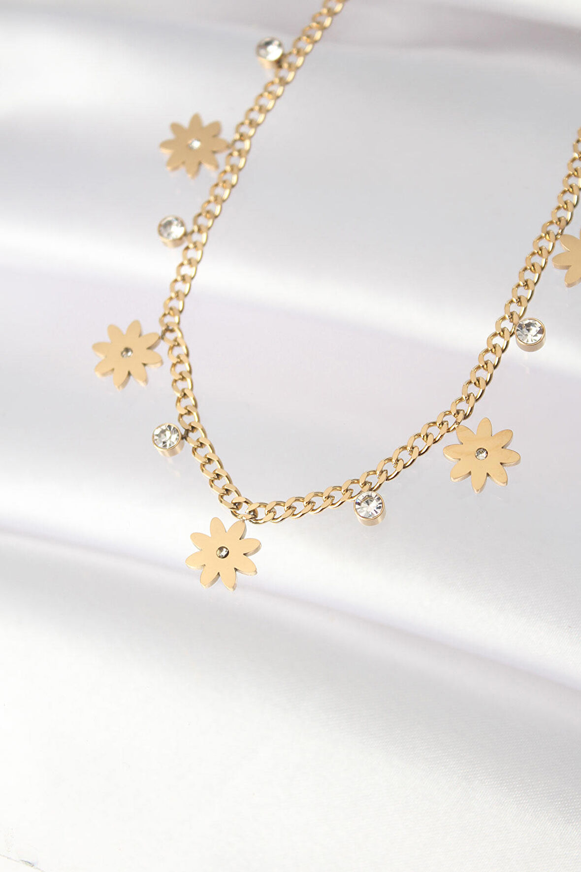 316L Çelik Taşlı Gold Renk Çoklu Çiçek Kolye - EBJ240521W24235