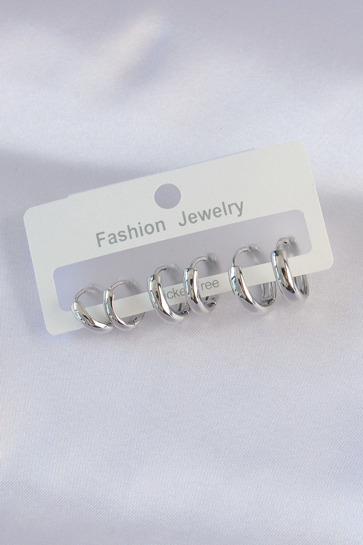 Pirinç Gümüş Renk Oval Bombeli Küpe Seti - EBJ240601W24772