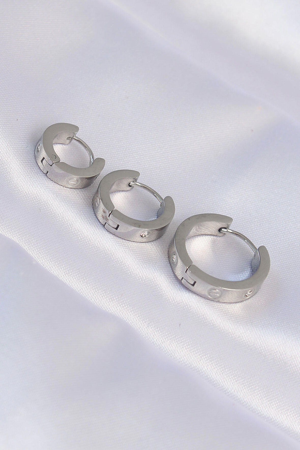 316L Çelik Gümüş Renk Zirkon Taşlı Cartier Model 3lü Halka Küpe - EBJ240613W24955