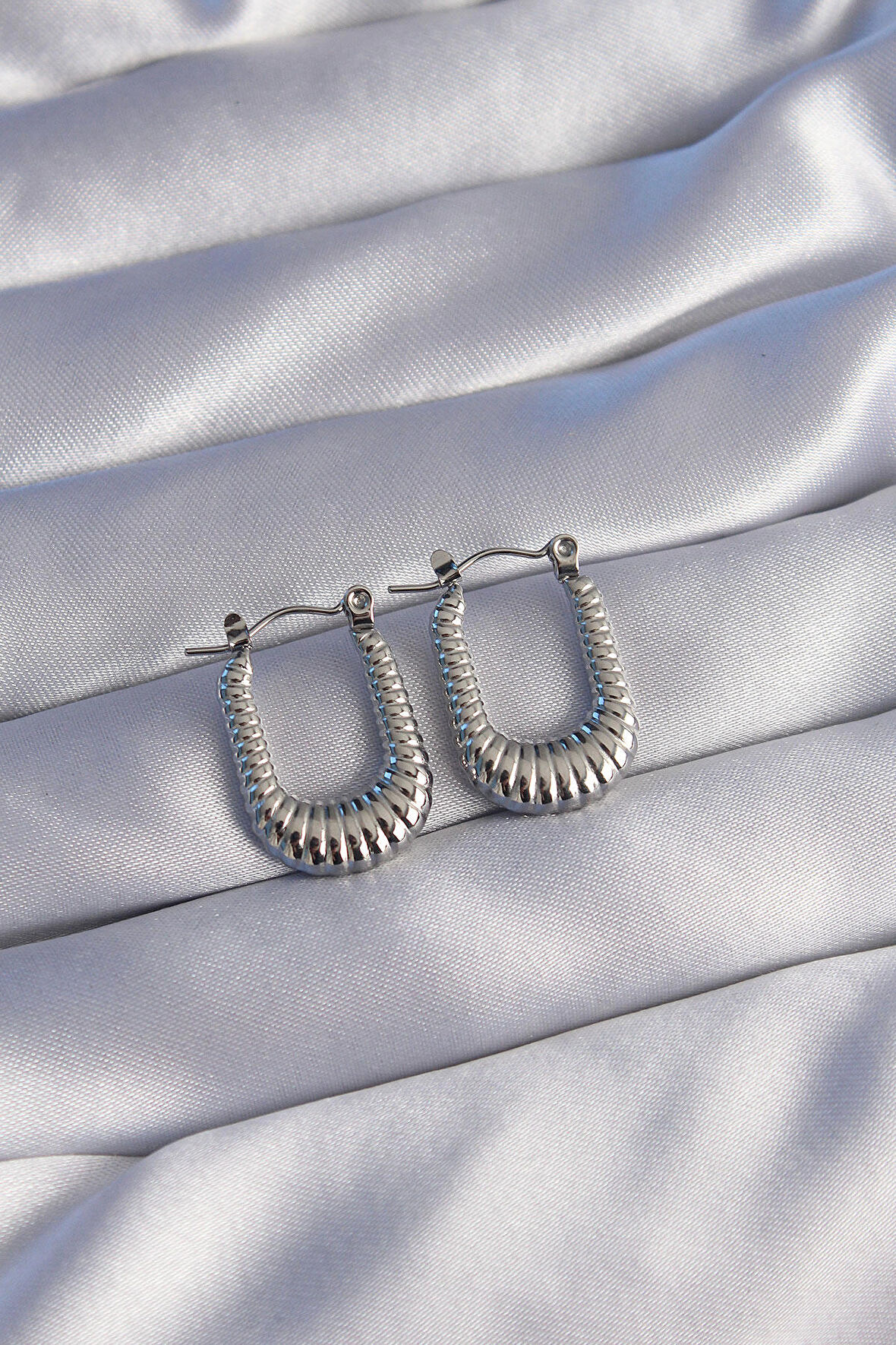 316L Çelik Gümüş Renk Dikdörtgen Tasarımlı Tırtıklı Küpe - EBJ240629W25061