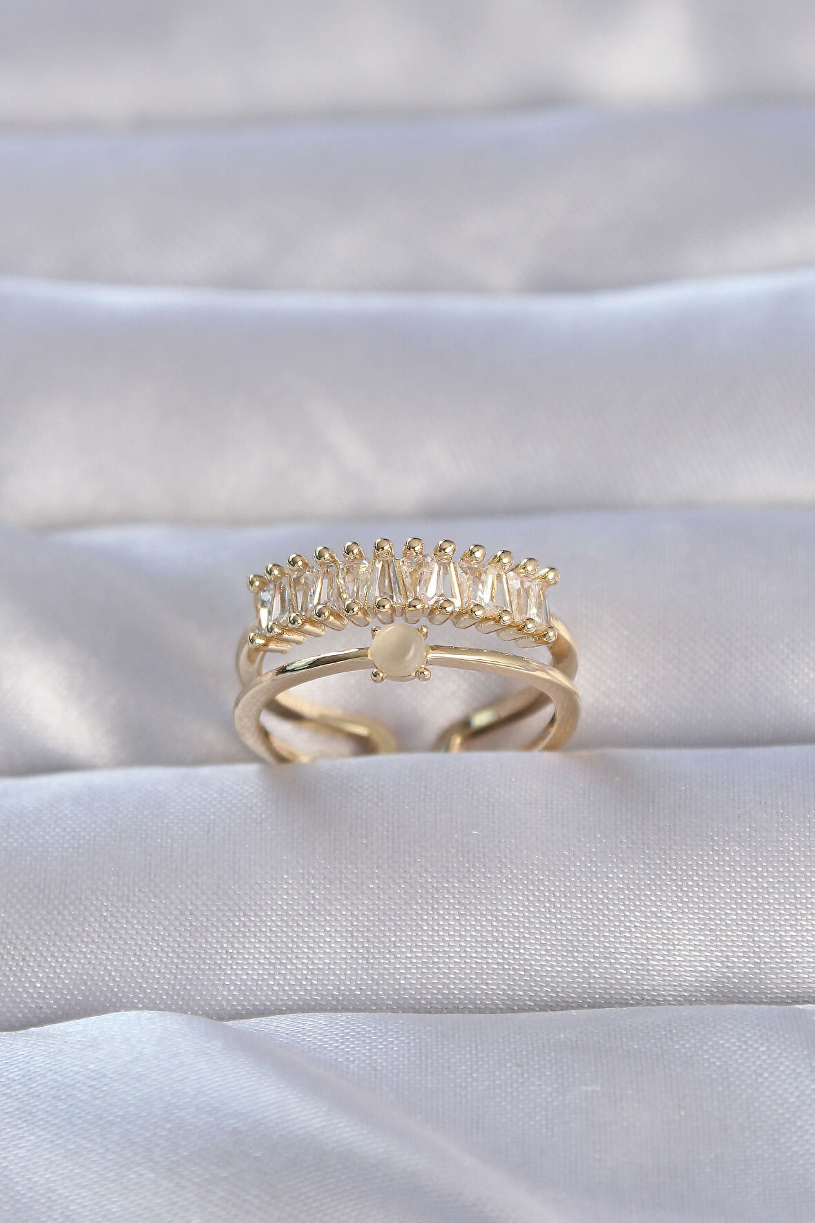 Pirinç Gold Renk Zirkon Taşlı Baget Su Yolu Model Ayarlanabilir Yüzük - EBJ240714W25344