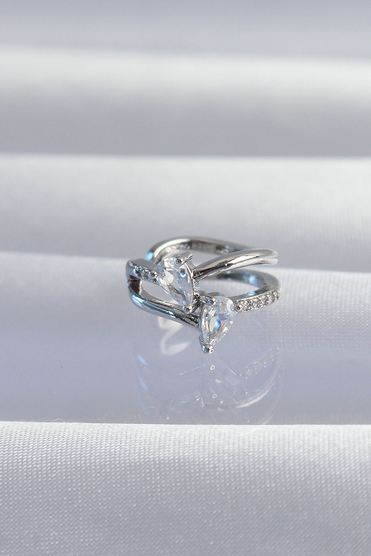 Pirinç Gümüş Renk Zirkon Taşlı Damla Earcuff Küpe - EBJ240820W26734