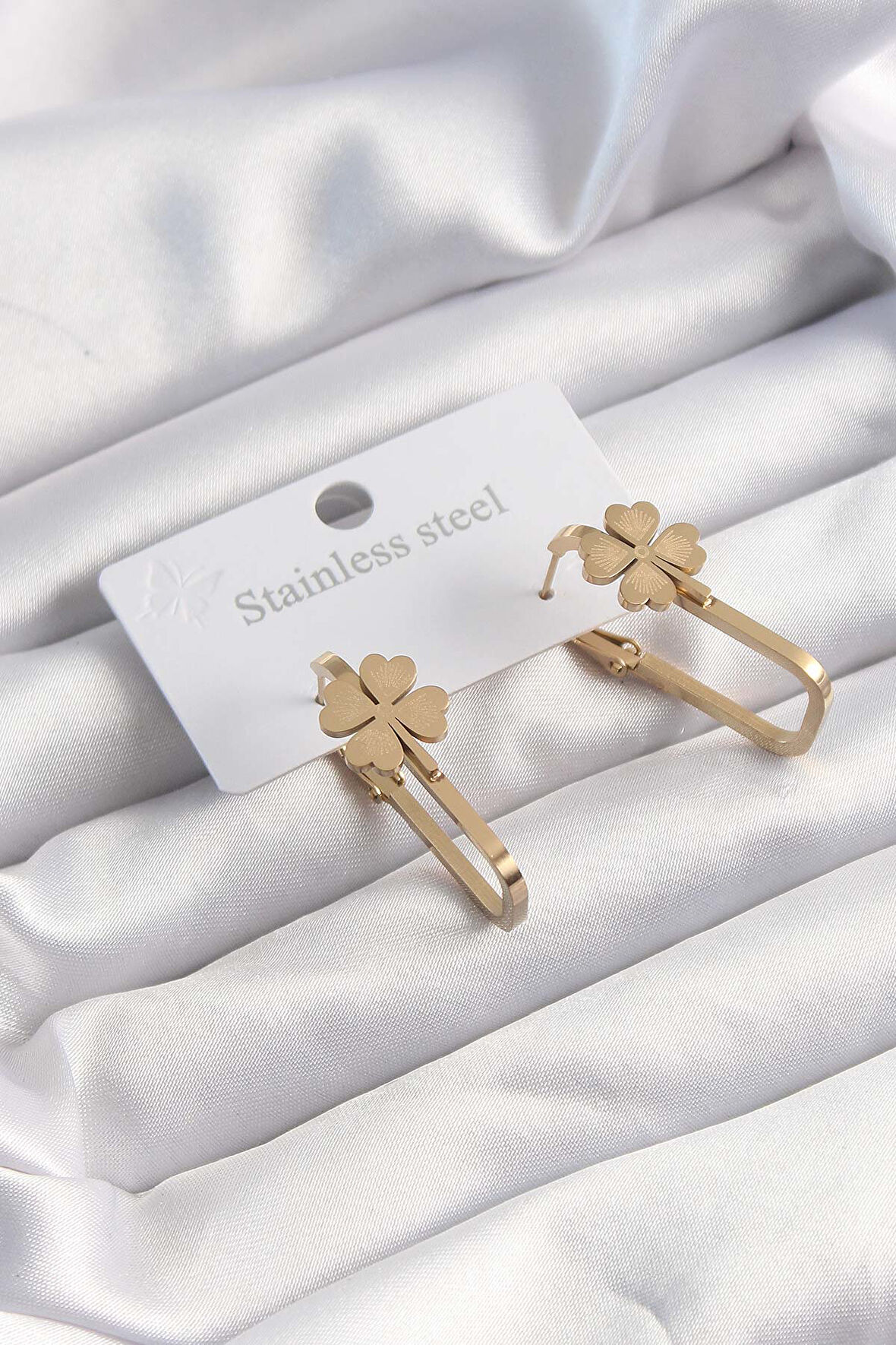  Gold Renk Geometrik Yonca Model Küpe - EBJ240928W28371