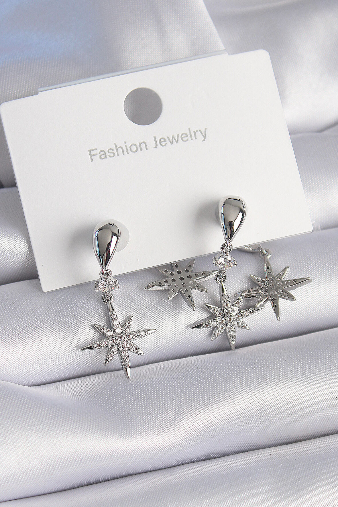 Pirin Gümüş Renk Zirkon Taşlı Kutup Yıldızı Model Kadın Küpe - EBJ241026W28682