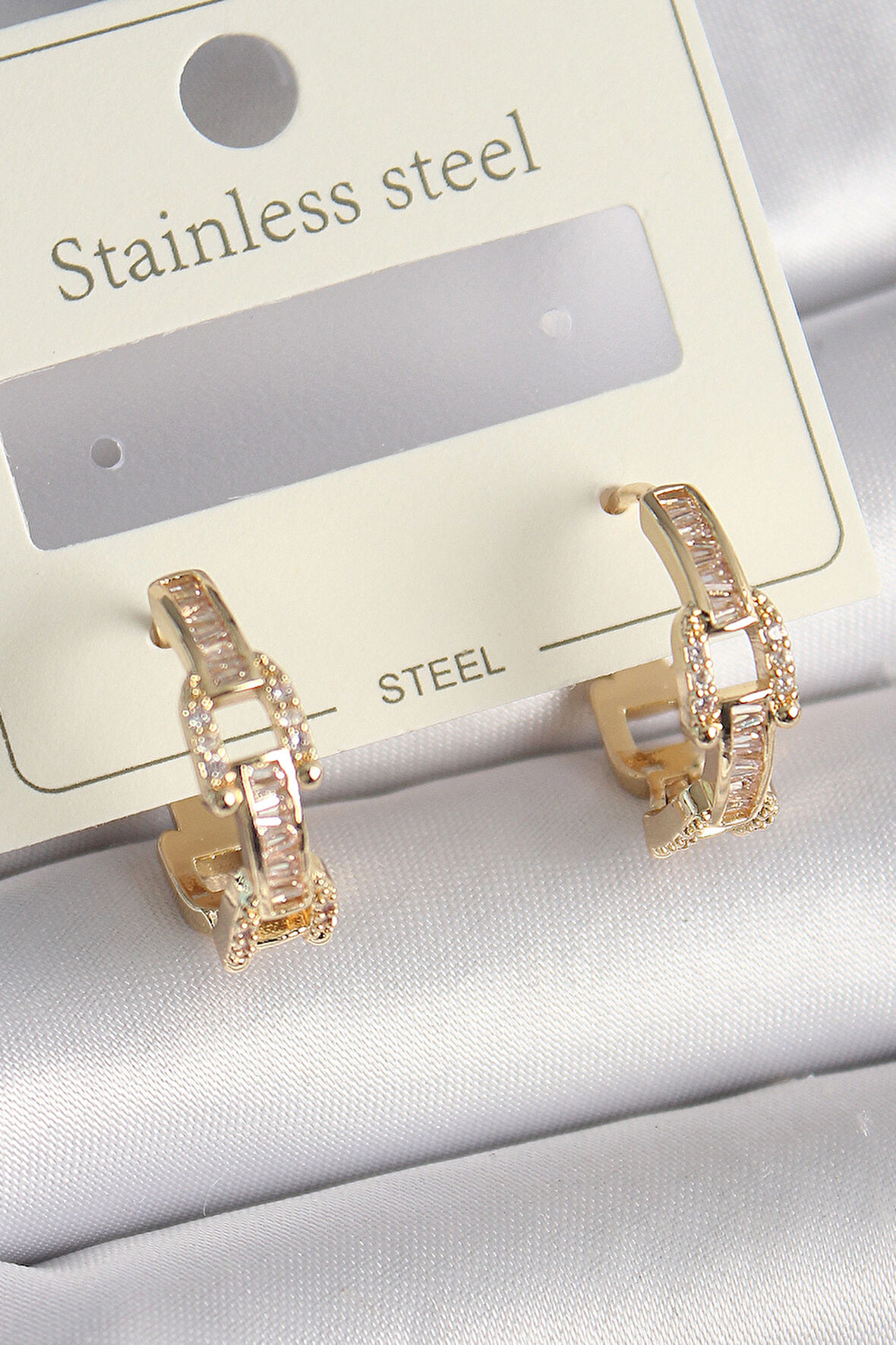 Gold Renk Zirkon Taşlı Zincir Model Kadın Küpe - EBJ241130W29567