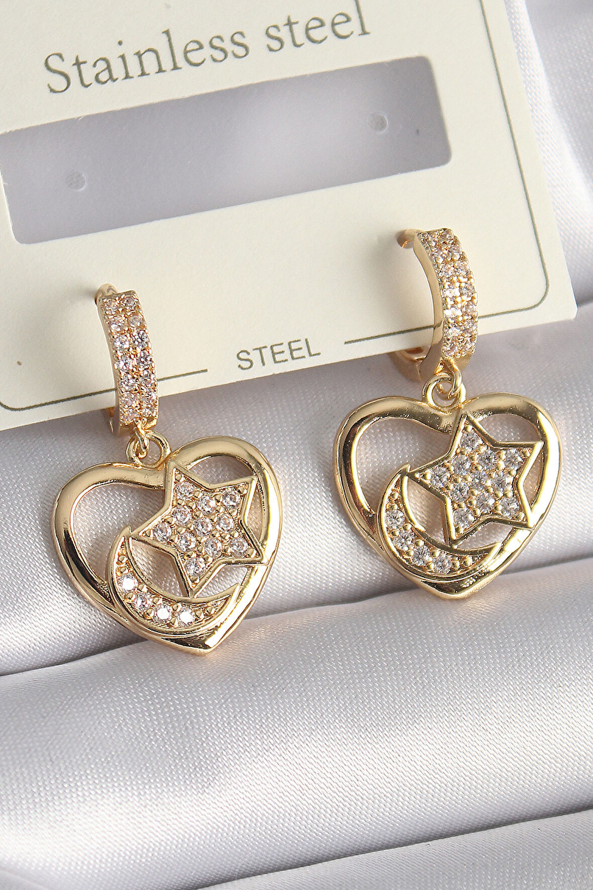 Gold Renk Zirkon Taşlı Kalp Model Ay Yıldız İşleme Kadın Küpe - EBJ241130W29569