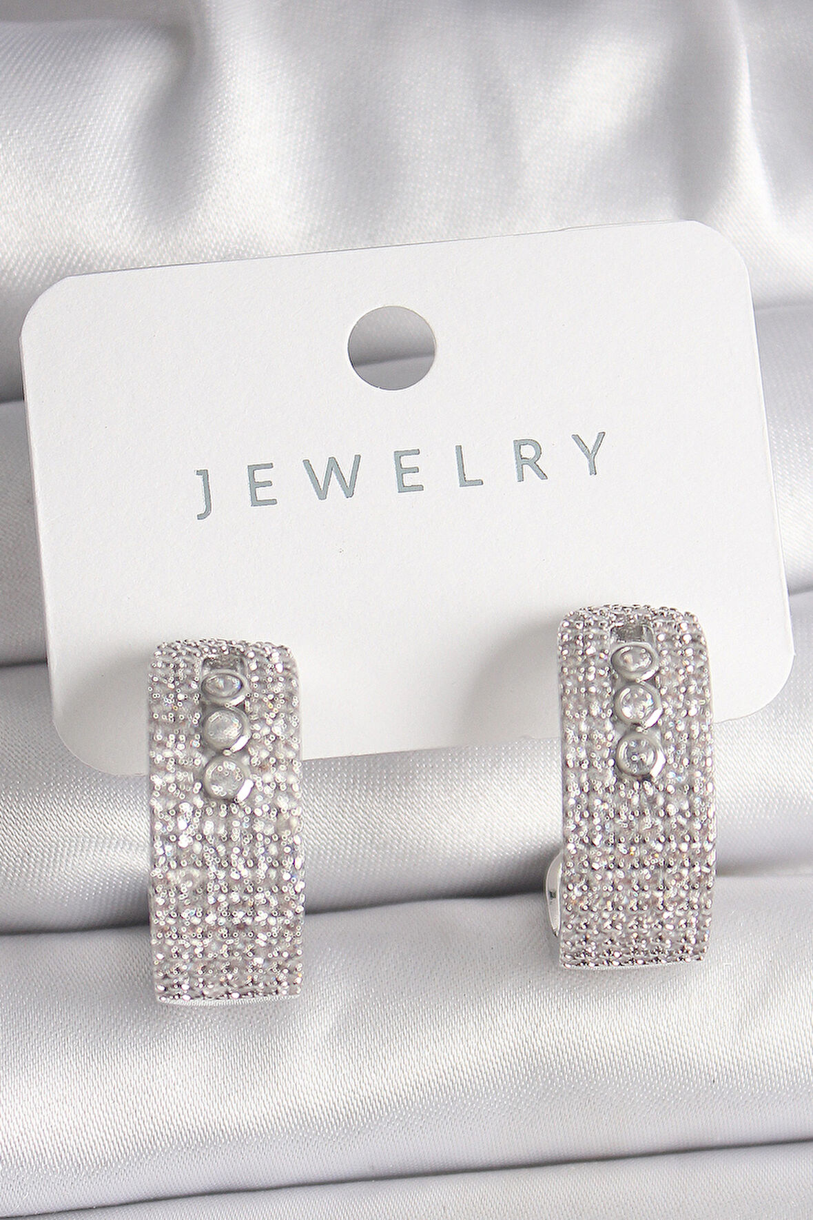 Pirinç Gümüş Renk Zirkon Taşlı Halka Messika Model Kadın Küpe - EBJ250118W30655