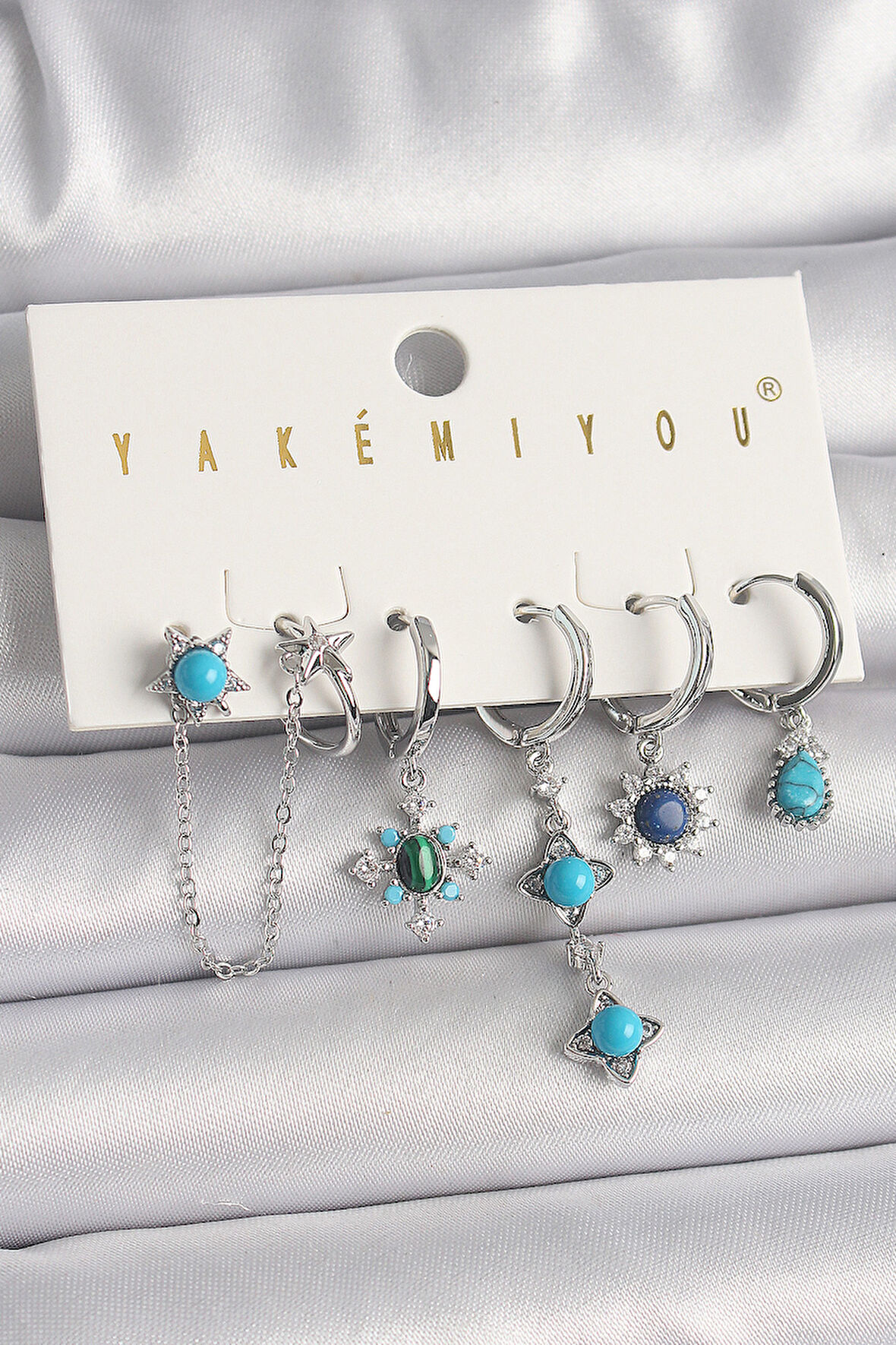 Pirinç Gümüş Renk Zirkon Taş Detaylı Mavi Boncuklu Çiçek Model VIP Seri Kadın Küpe Kombini - EBJ250201W30929