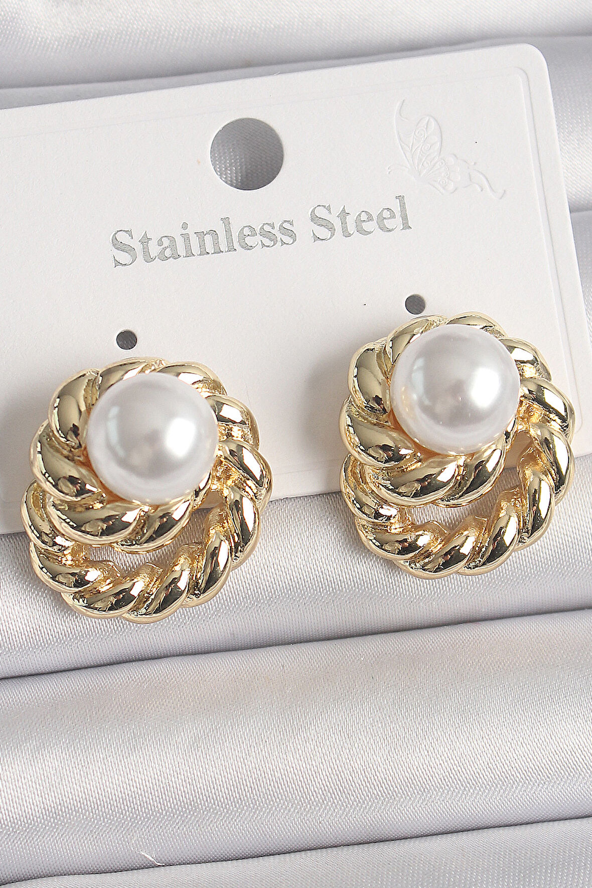 Pirinç Gold Renk İncili Sarmal Burgu Model Kadın Küpe - EBJ250201W30947