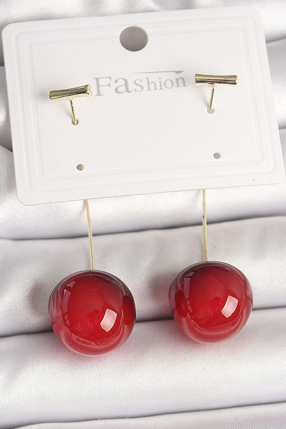 Pirinç Gold Renk Çivi Kiraz Model Kadın Küpe - EBJ250412W32577