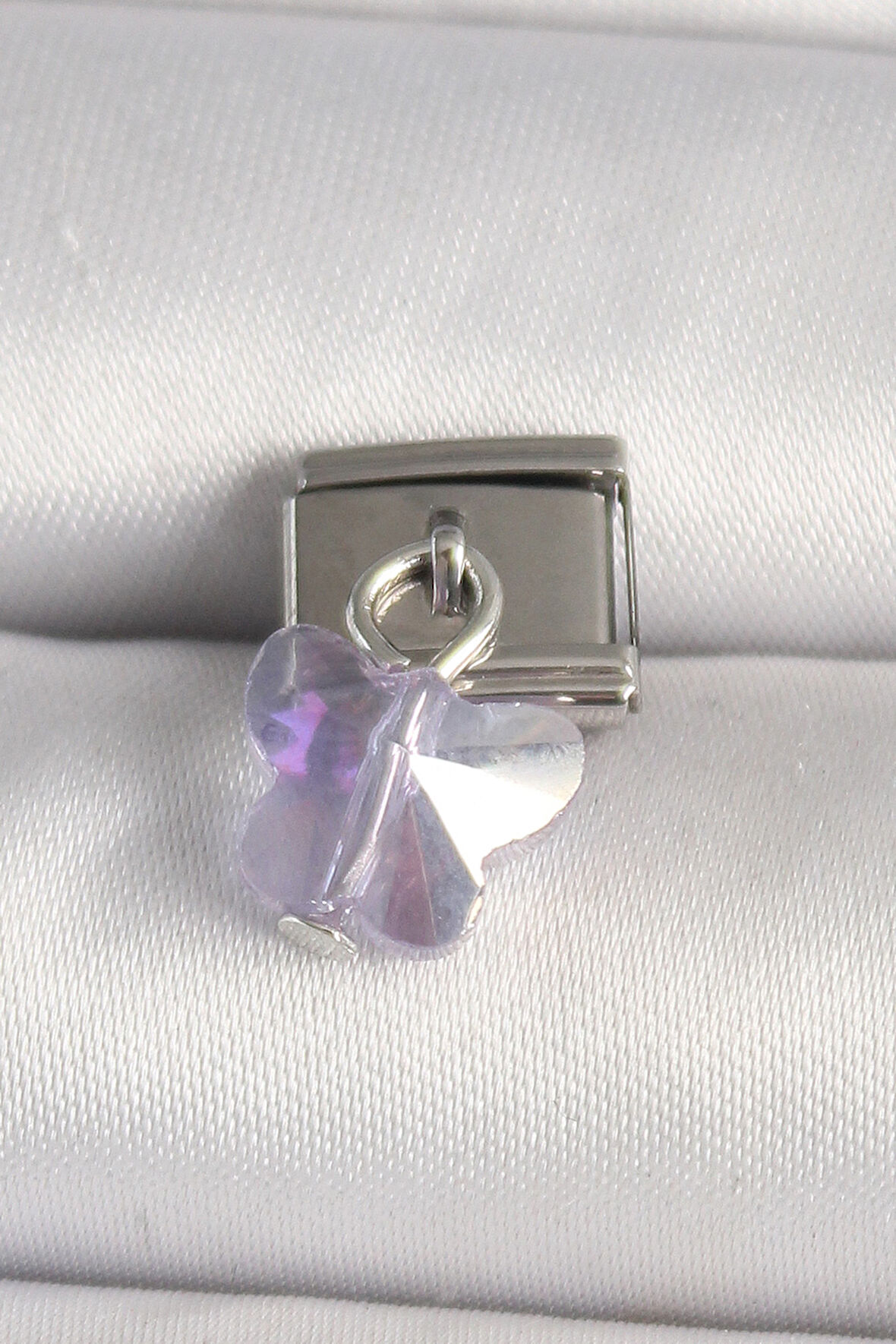 Gümüş Renk Mor Zirkon Taşlı Nomination Charm - EBJ250501W32951