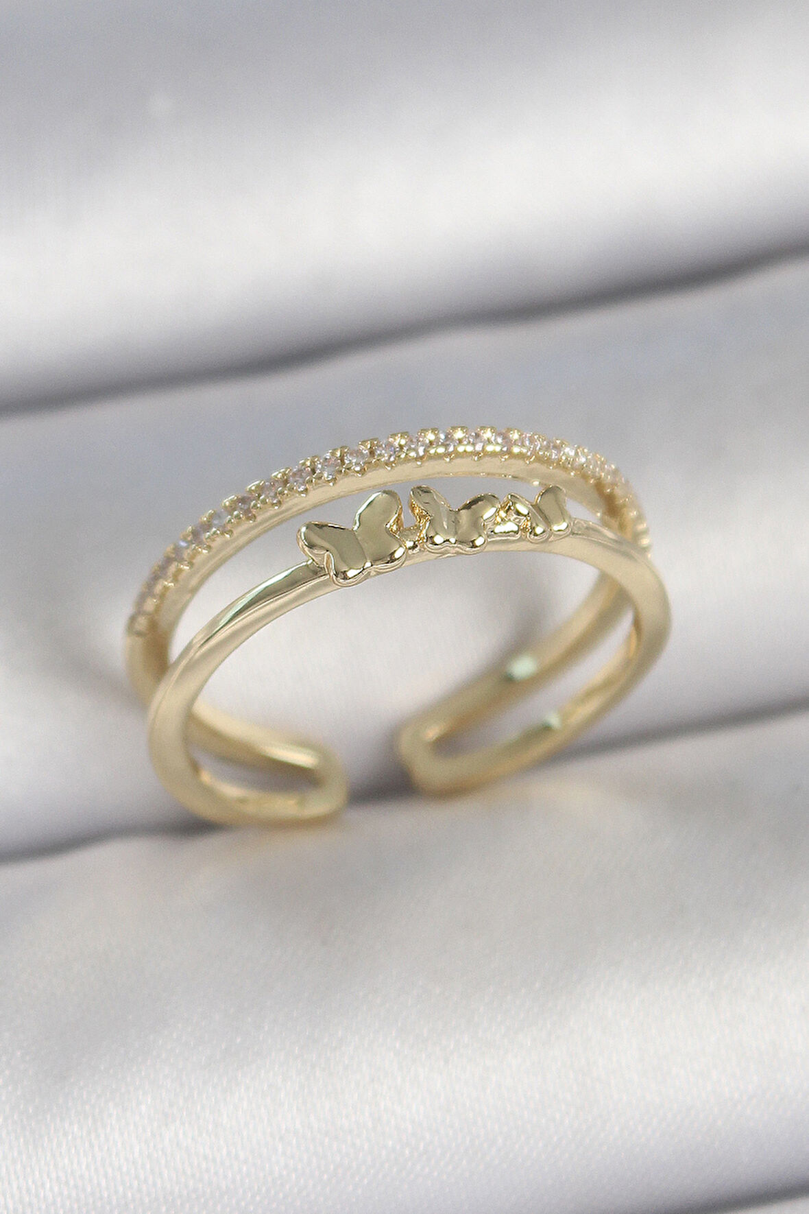 Pirinç Gold Renk 2'Li Sıra Zirkon Taş Detaylı Kelebek Figürlü Ayarlanabilir Model Kadın Yüzük - EBJ250501W33627
