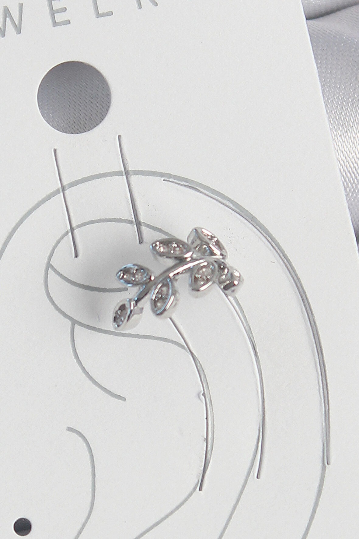 Pirinç Gümüş Renk Zirkon Taşlı Yaprak Model Kıkırdak Kadın Küpe - EBJ250522W34169