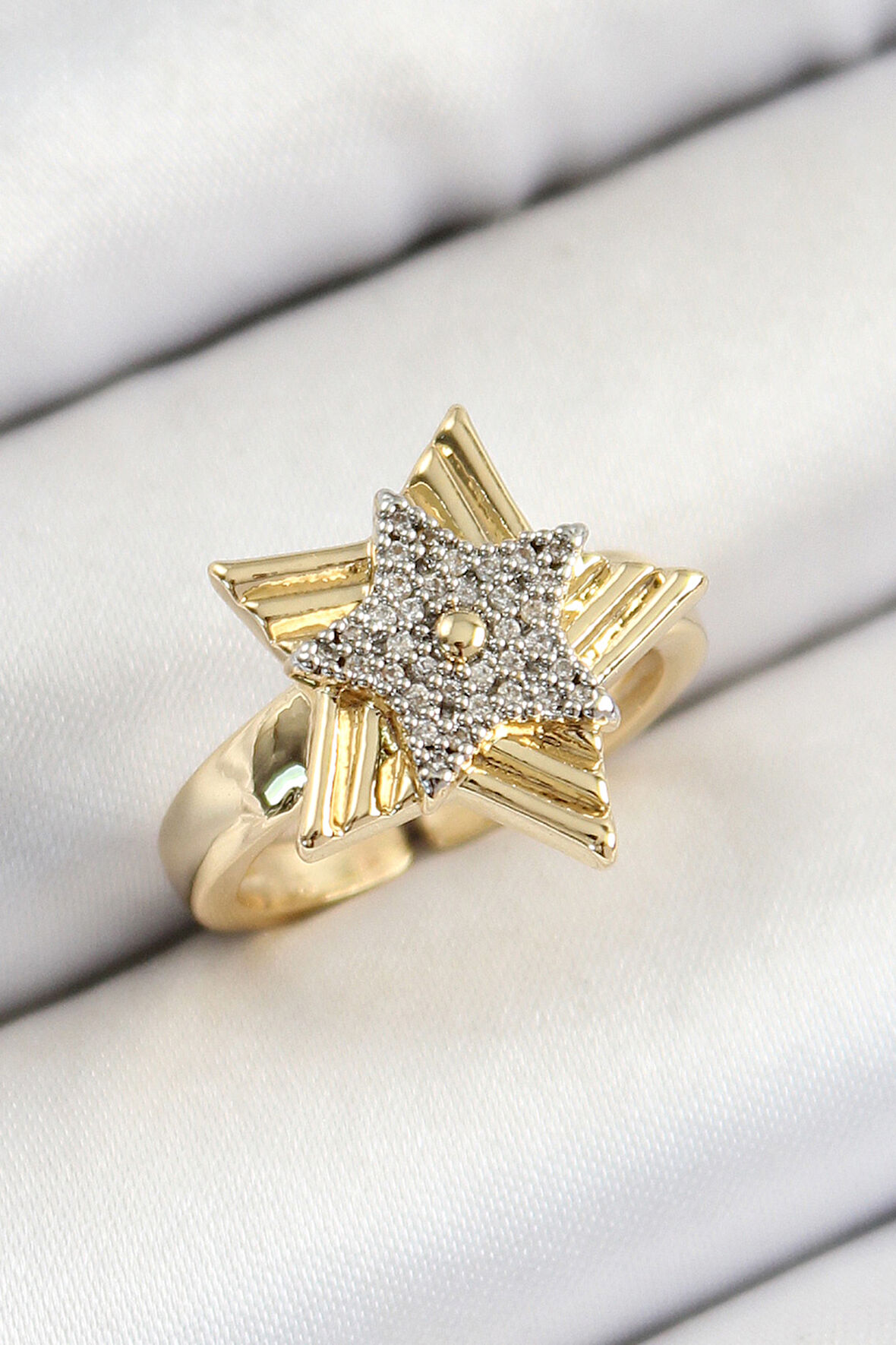 Pirinç Zirkon Taşlı Yıldız Model Gold Ve Gümüş Renk Kadın Yüzük - EBJ250628W35850