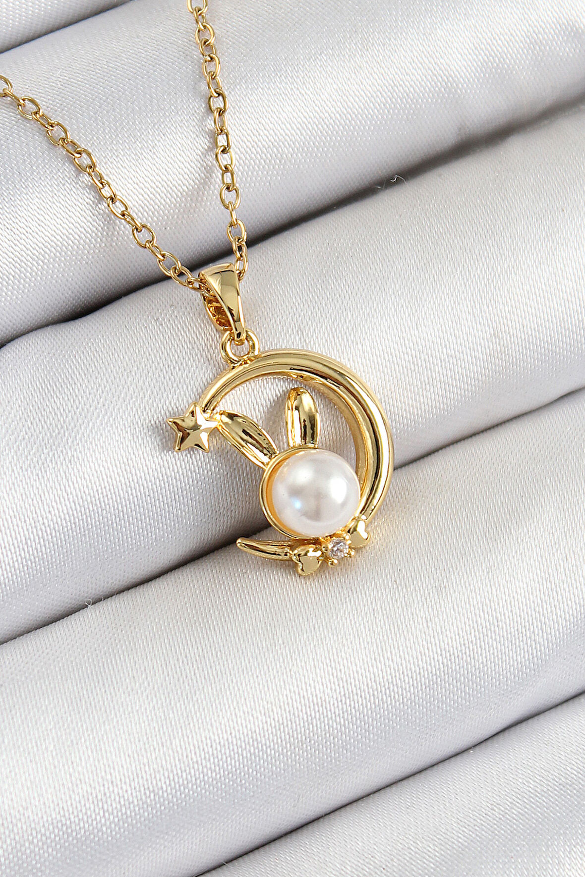  İnci Detaylı Hilal Tavşan Model Gold Renk Kadın Kolye - EBJ250711W36514