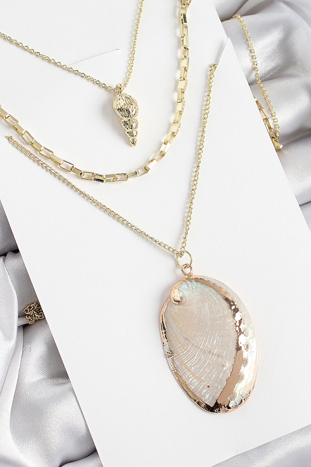 Pirinç Çoklu Zincirli İstiridye Model Gold Renk Kadın Kolye - EBJ250711W36538