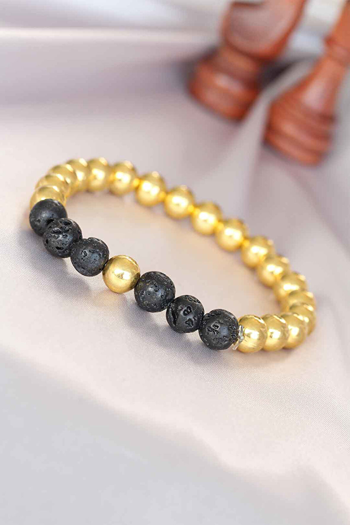 Lav Doğal Taş Detaylı Hematit Gold Renk Erkek Bileklik - EBJ250711W36597