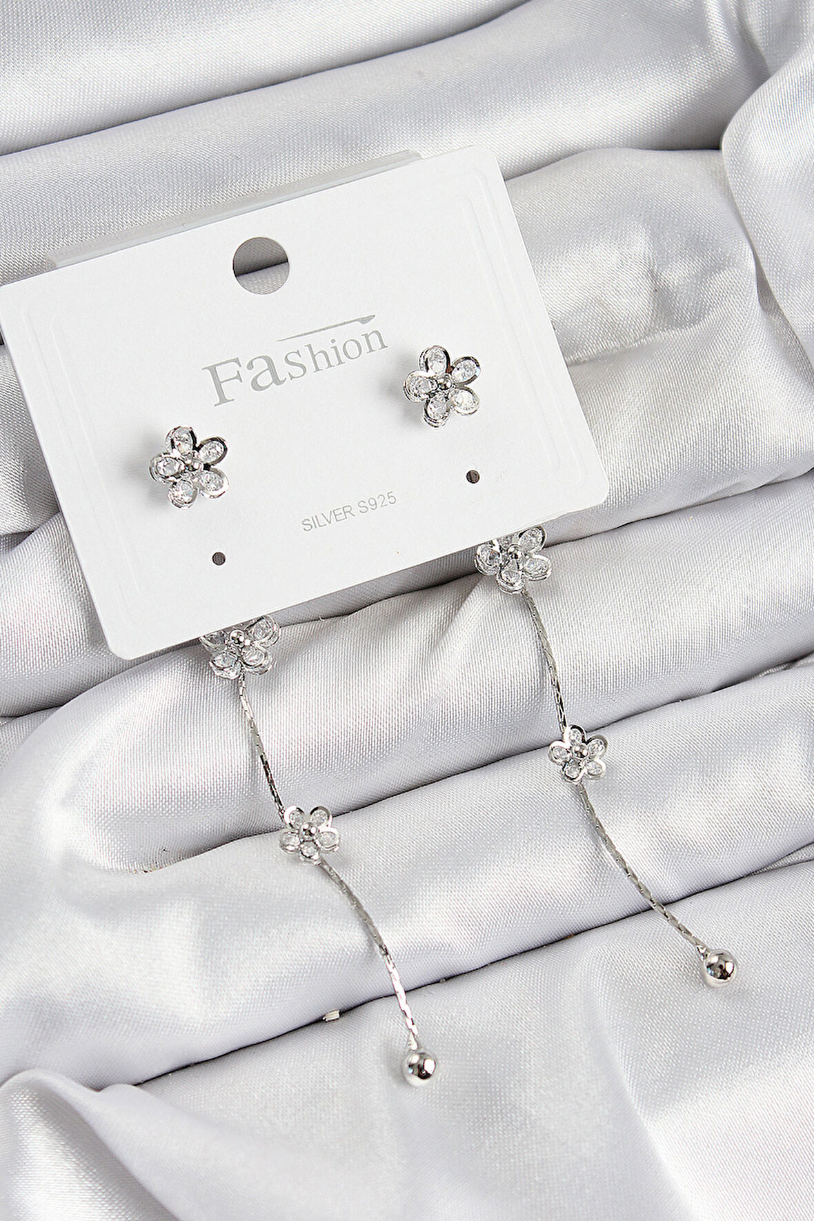 Pirinç Zirkon Taşlı Sallantılı Çiçek Model Gümüş Renk 925 Ayar Gümüş Çivi Kadın Küpe - EBJ250726W36740