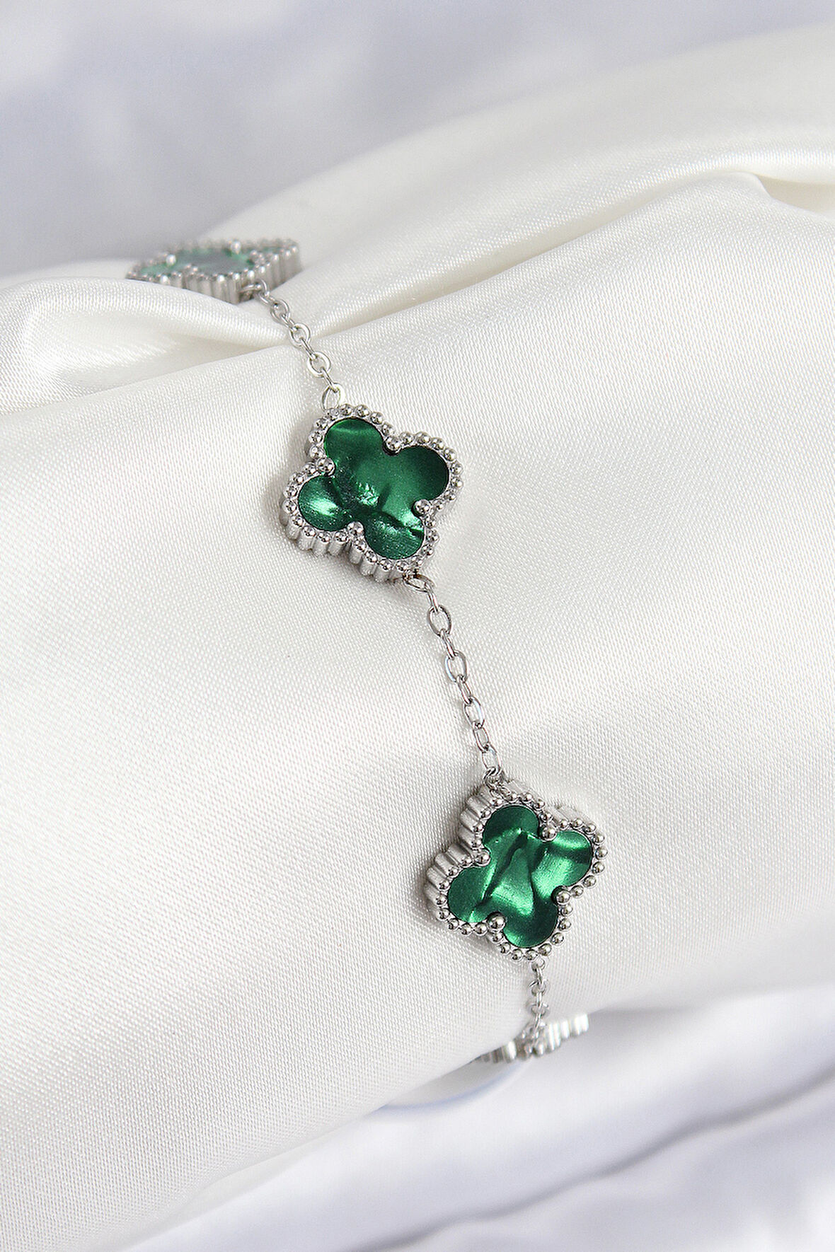 Sedefli Zümrüt Yeşil Gümüş Renk Yonca Kadın Bileklik - EBJ250802W37135