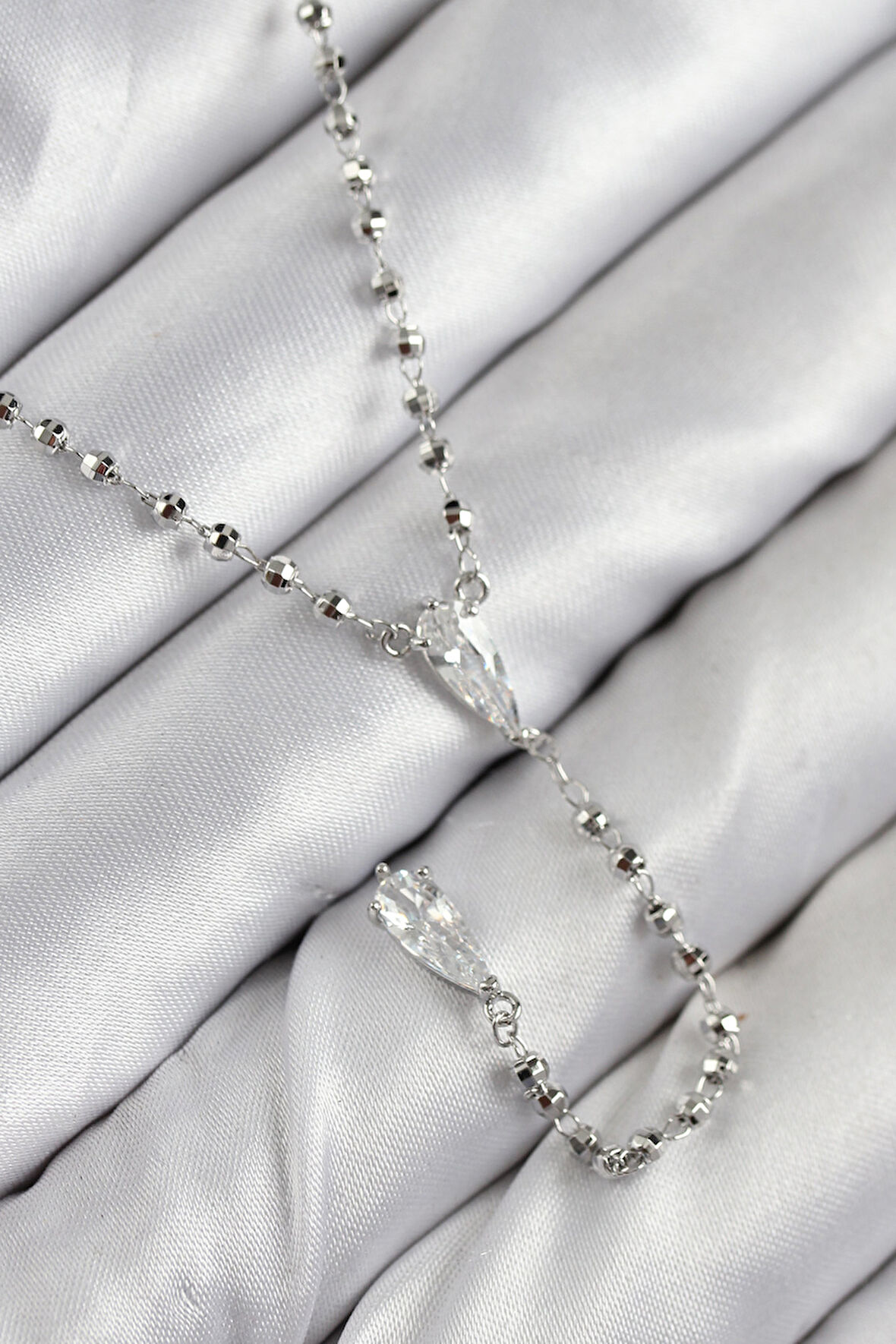 Pirinç Zirkon Taşlı Gümüş Renk Kadın Y Kolye - EBJ250902W37588