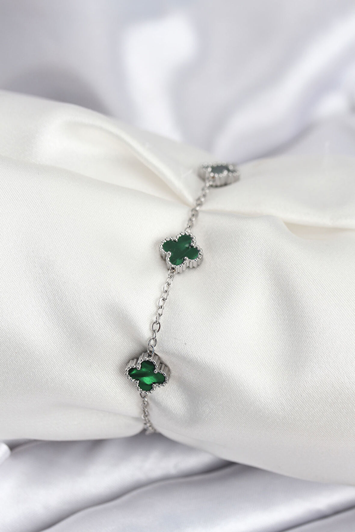 Gümüş Renk Yeşil Baby Boy Yonca Kadın Bileklik - EBJ250920W37888