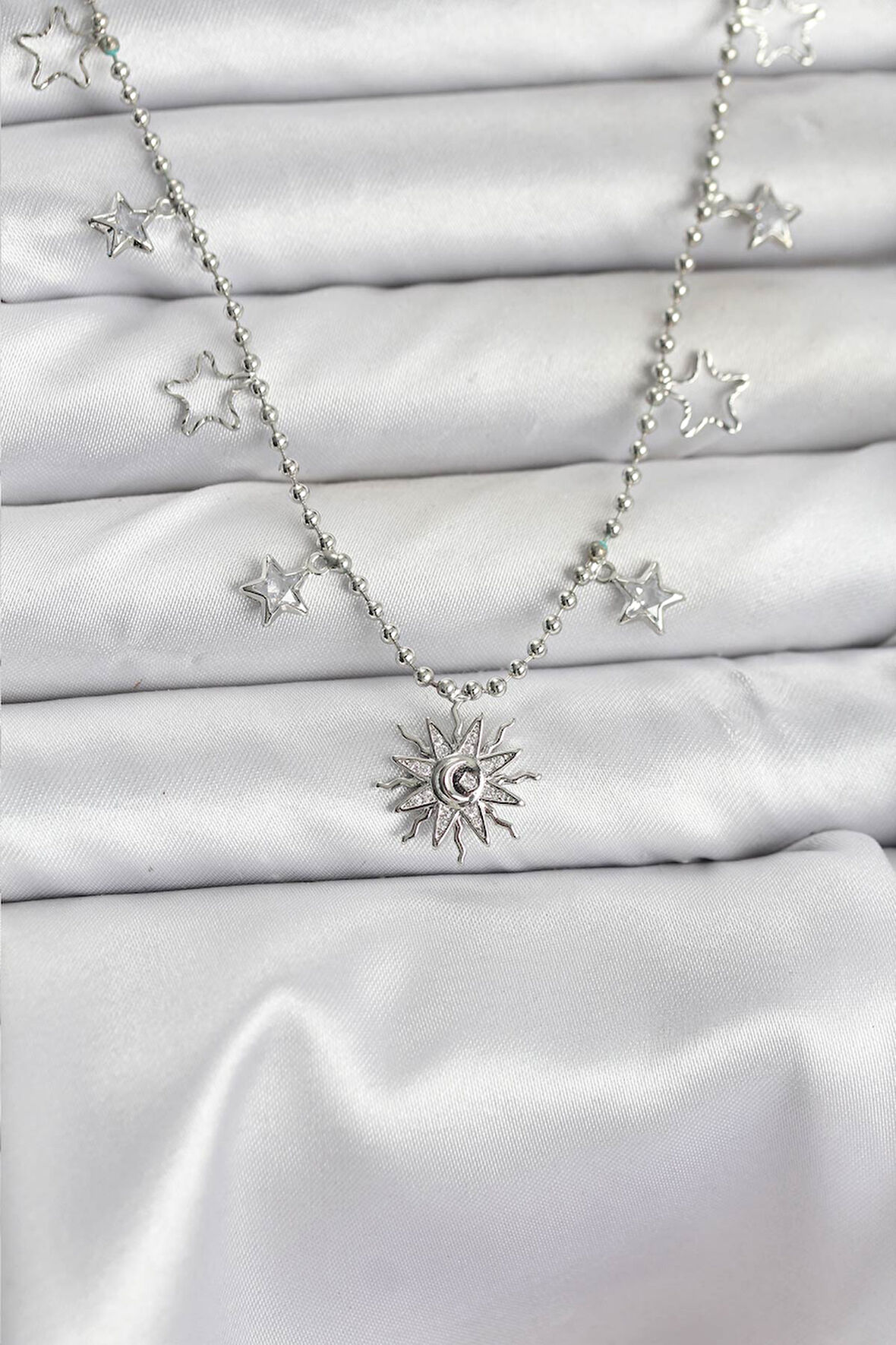 Pirinç Gümüş Renk Güneş Model Kadın Kolye - EBJ251115W38385