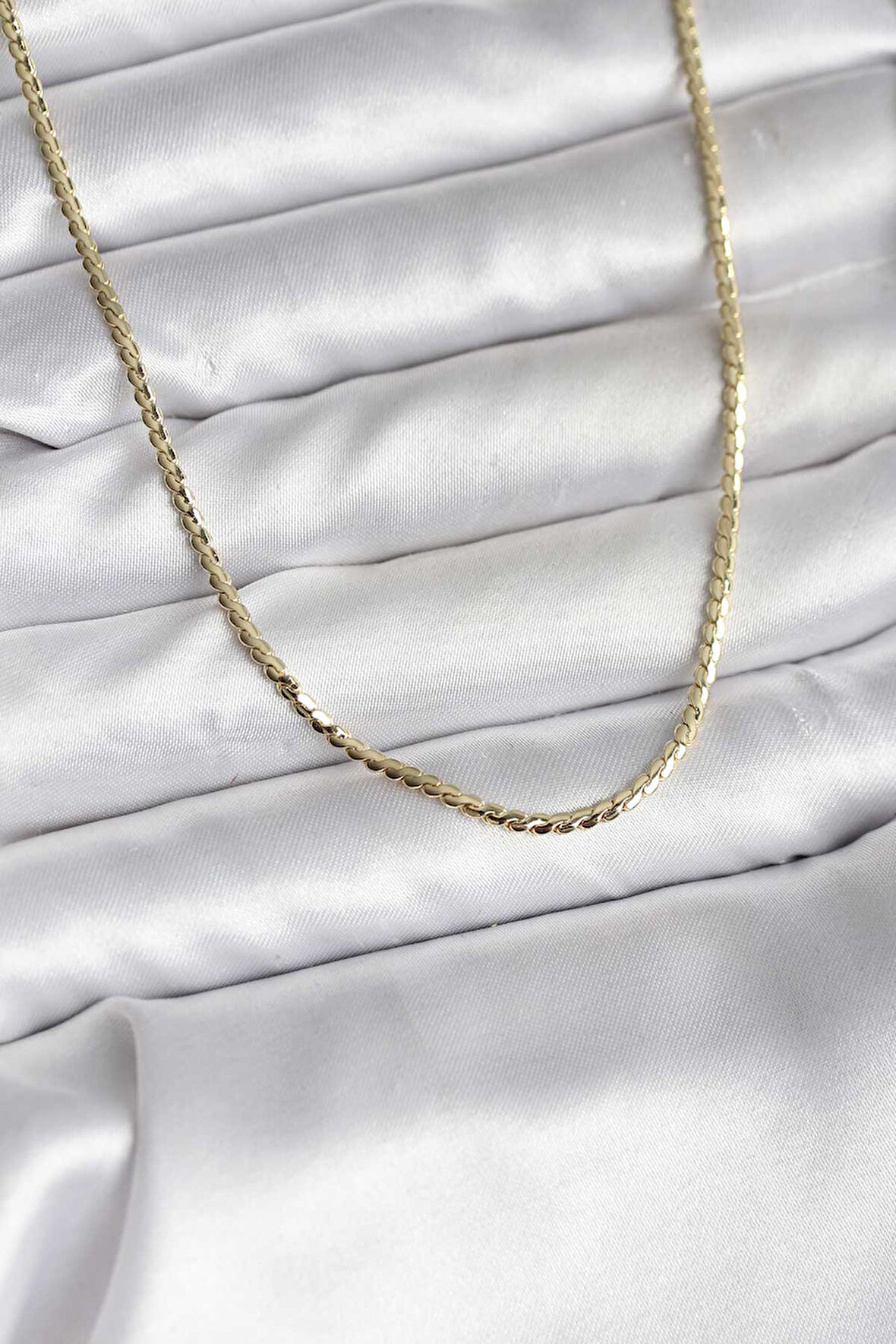 14K Gold Renk Kaplama Ezme Zincir Model CM Kadın Kolye - EBJ251201W38691