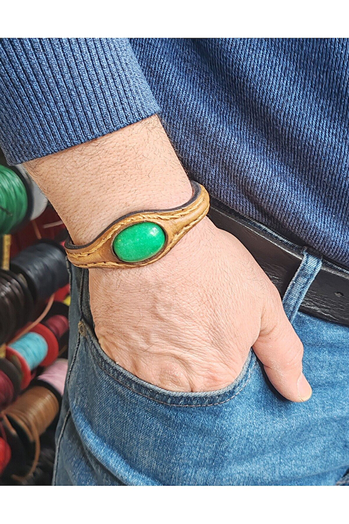 EL İŞÇİLİĞİ İLE ÖZEL ÜRETİLMİŞ DOĞAL TAŞLI DERİ KAPLAMALI BAKIR BİLEKLİK