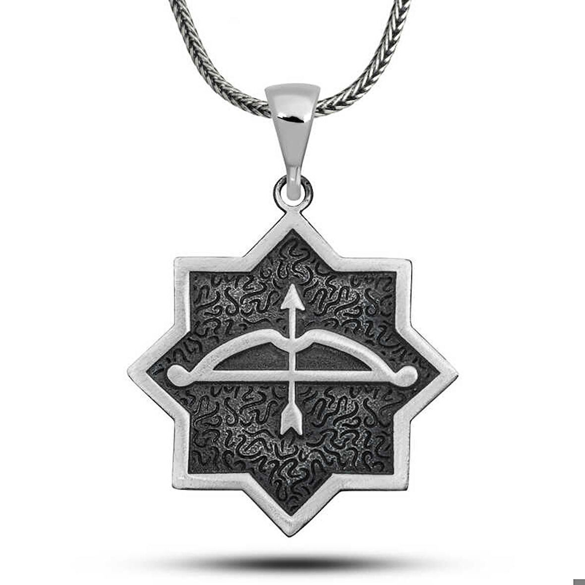 Ebuz ​Gümüş Ok Yay İşlemeli Sekizgen Tasarım Kolye