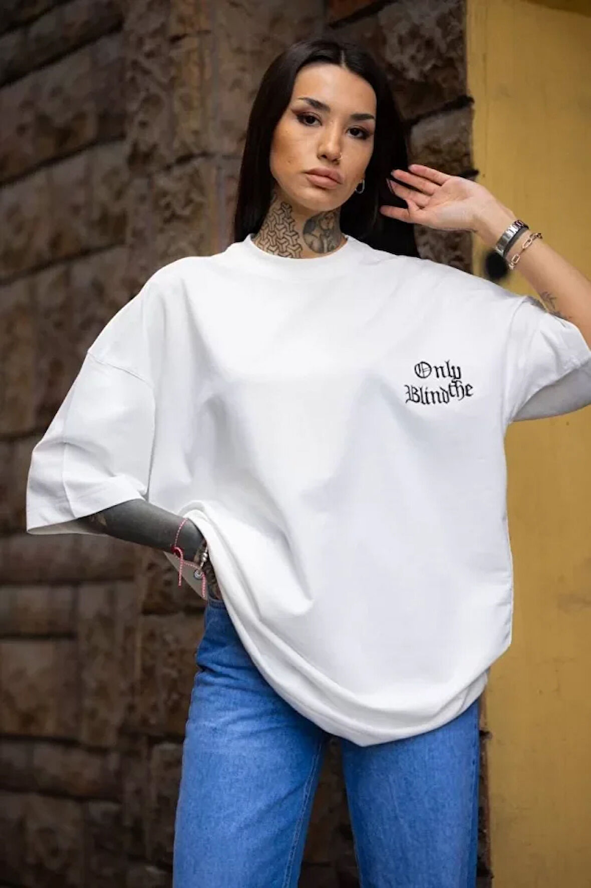 Ebedi Unisex Bisiklet Yaka Baskılı Oversize T-Shirt - Beyaz