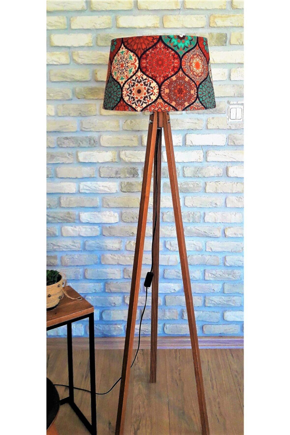 3 Ayaklı Tripod Masif Lambader( Kiremit Damla Desen/açık Ceviz)