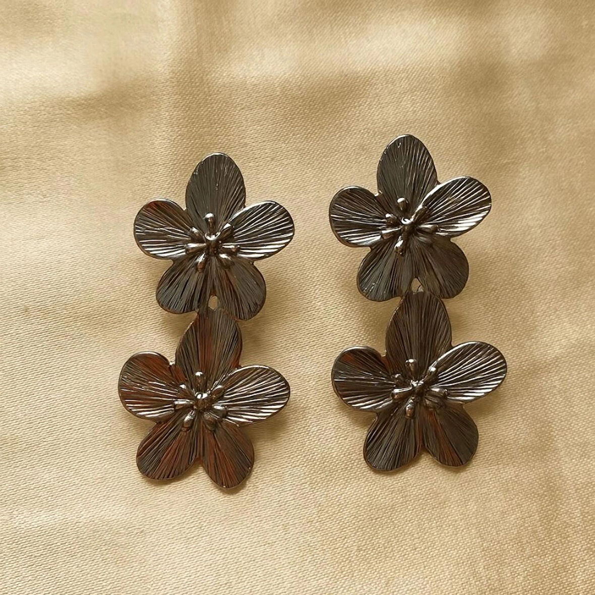 Silver Gümüş Büyük Çiçek Küpe