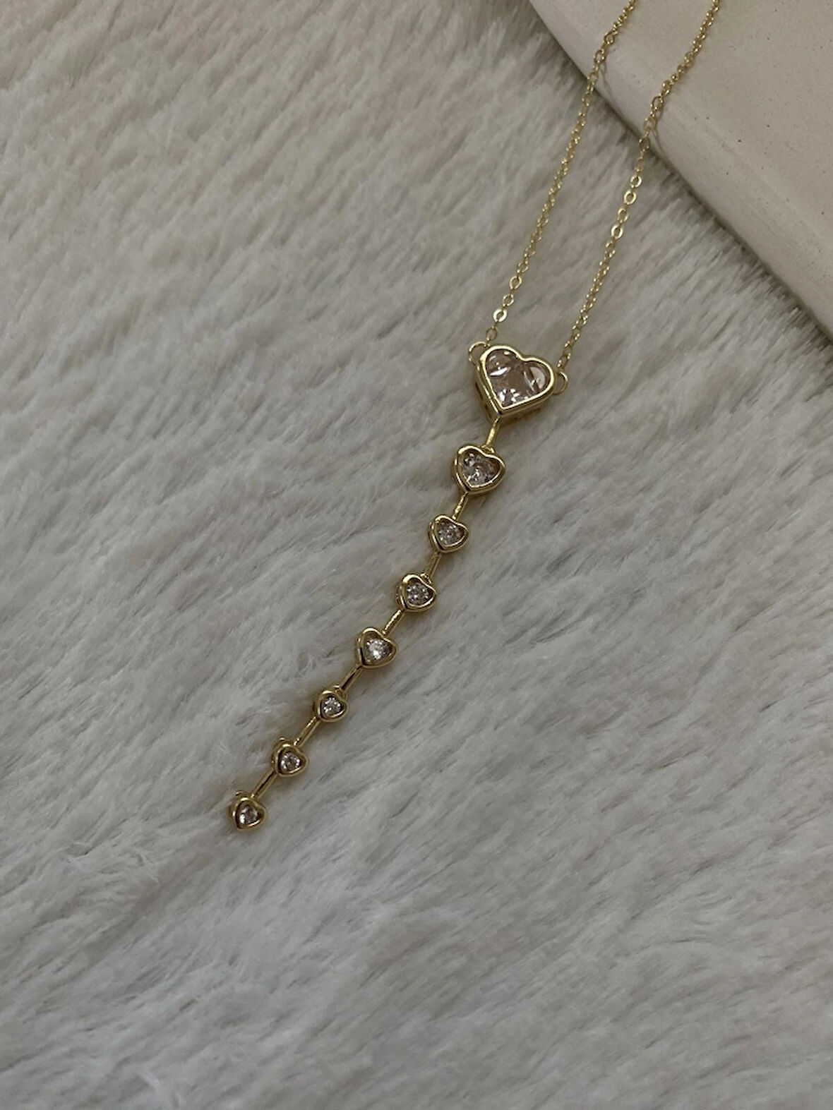 Sıralı Kalp Y Model Dekolte Kolye