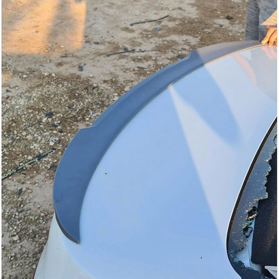 RENAULT MEGANE 4 PS STYLE SPOİLER PARLAK SİYAH BOYALI