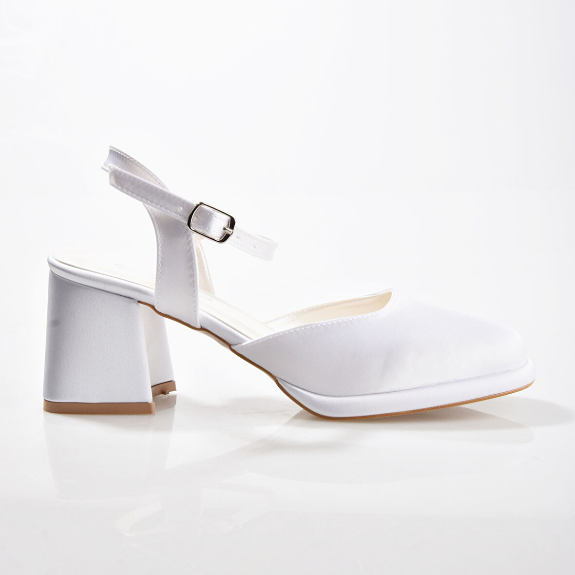 EK Merve 8525 Kadın Kalın Topuklu Ayakkabı