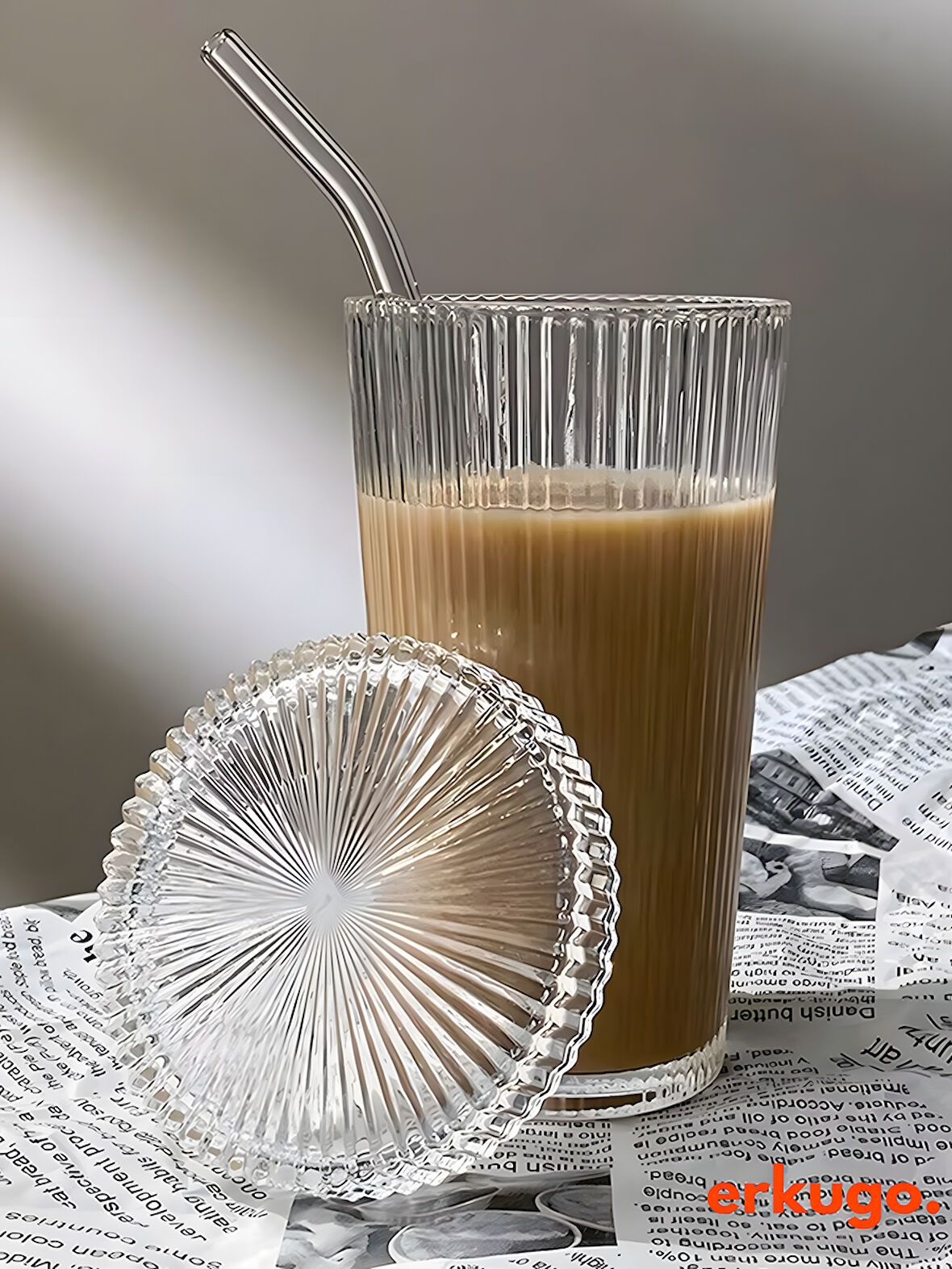 Cam Kapaklı Pipetli Borosilikat Sunum Bardağı, Isıya Dayanıklı Bardak, Kahve Bardağı (400 ml) Latte