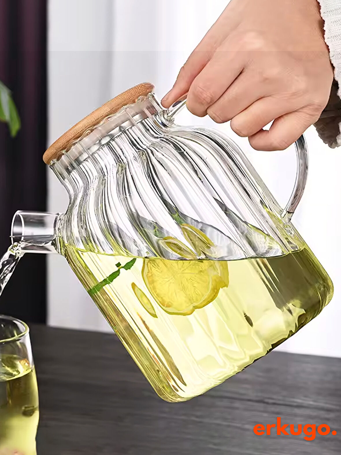 Vakumlu Bambu Kapaklı Isıya Dayanıklı Borosilikat Cam Demlik, Süzgeçli Demlik (1800 ml) EKG-Lemonade