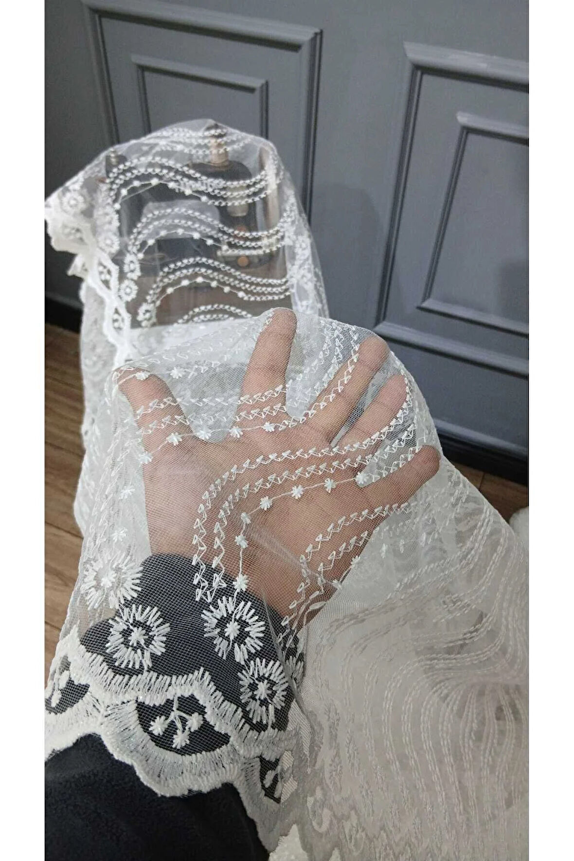 Brode Nakış Yeni Eko Seri Sarmasık Desenli Nakış 2 Kat Pileli Tül Perde