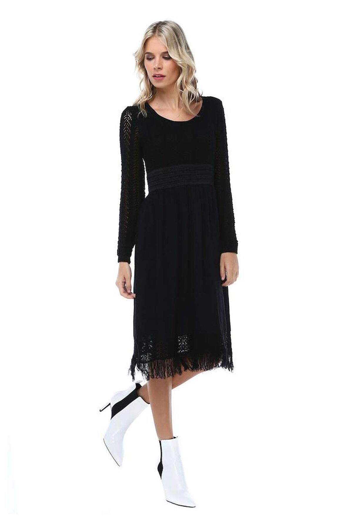 Kuş Gözlü Saçaklı Siyah Triko Kadın Elbise