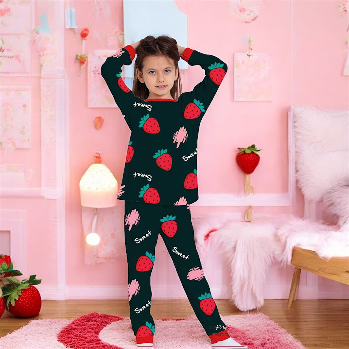 ELMPUP Siyah Çilek Desenli %100 Pamuk Kız Çocuk Pijama Takımı 1-13 Yaş 4080
