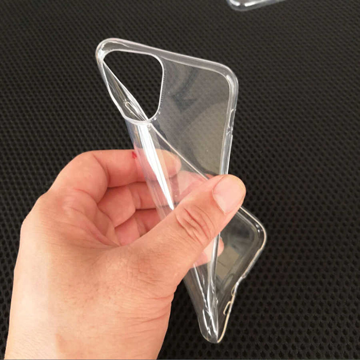 Apple iPhone 11 Uyumlu kamera korumalı Yumuşak Dokulu ve Şık Koruma Şeffaf Kılıf