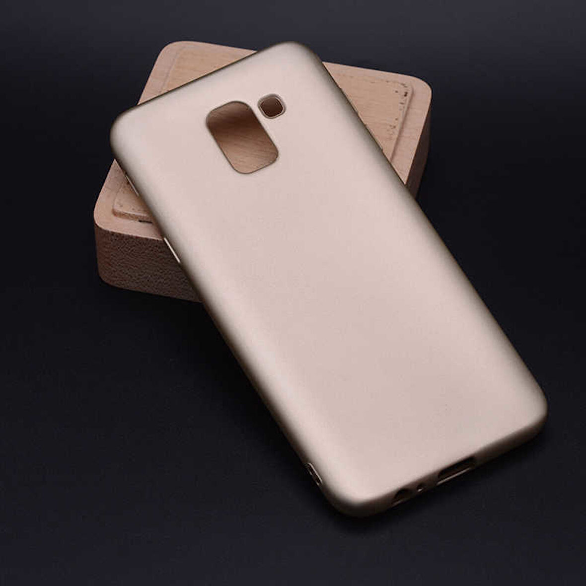 Samsung Galaxy J6 Uyumlu Kılıf Esnek ve Darbe Emici Renkli Koruyucu Kapak